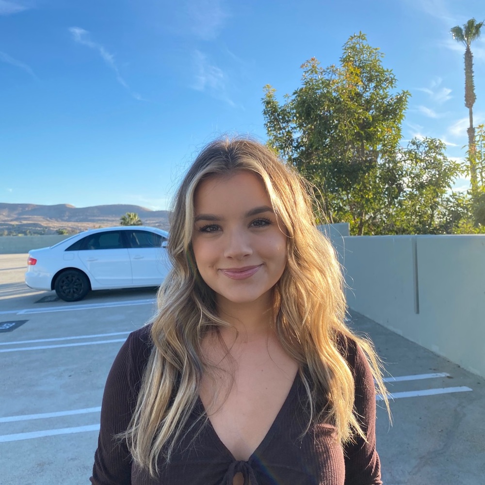 Meet your Posher, Bella